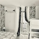 Unica Bed & Breakfast San Sebastian