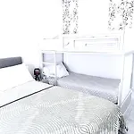 Unica 3* San Sebastián
