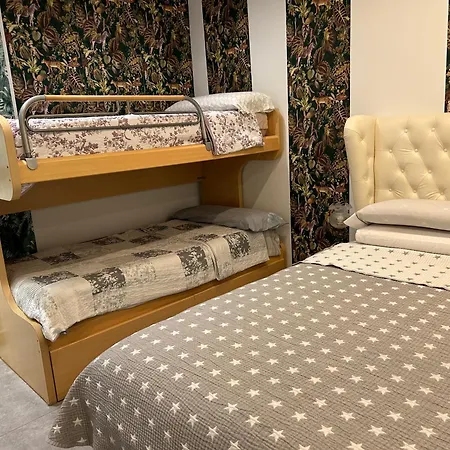 Bed and breakfast Fabulosa 3*