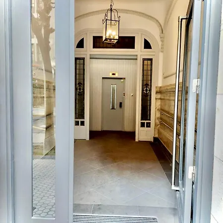 Bed and breakfast Fabulosa 3*