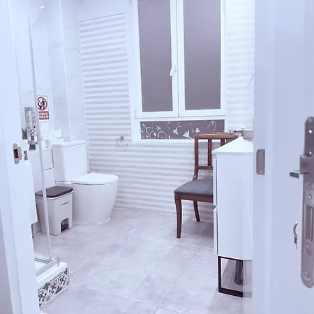 Unica 3* San Sebastián